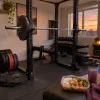 Comment structurer sa prise de masse avec un squat power cage dans un home gym