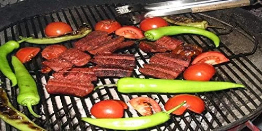Egeturk Parmak Sucuk Soujouk 100 % Halal 100 % Sigir Eti UK