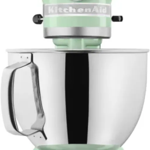 Test KitchenAid Artisan 4,8 L Pistache : le robot costaud qui reste sur le plan de travail